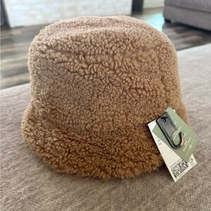NWT H&M TEDDY BROWN BUCKET HAT